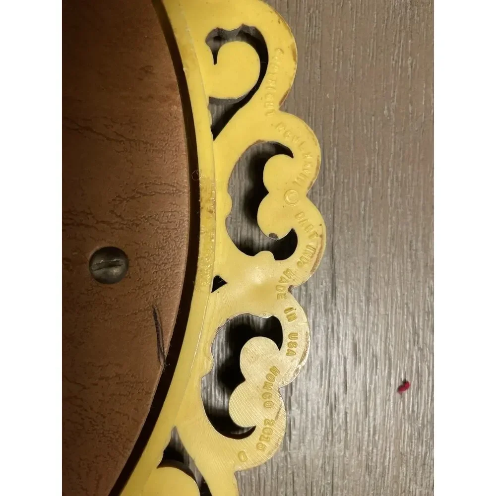 Vintage 1978 HOMCO 2615-D Oval Wall Mirror Ornate Gold Faux Wood USA 9.5”